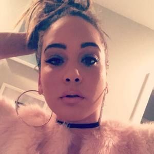 Meet your Posher, Sonae